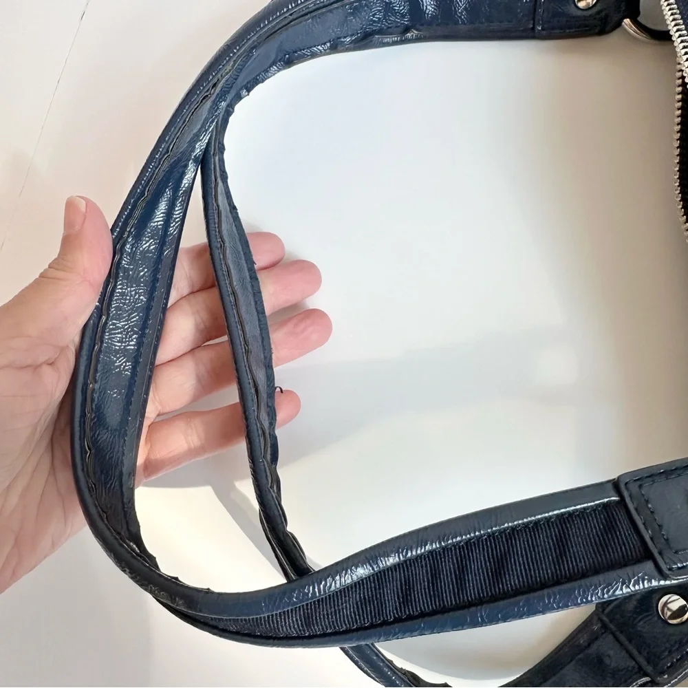 Coach “daisy signature